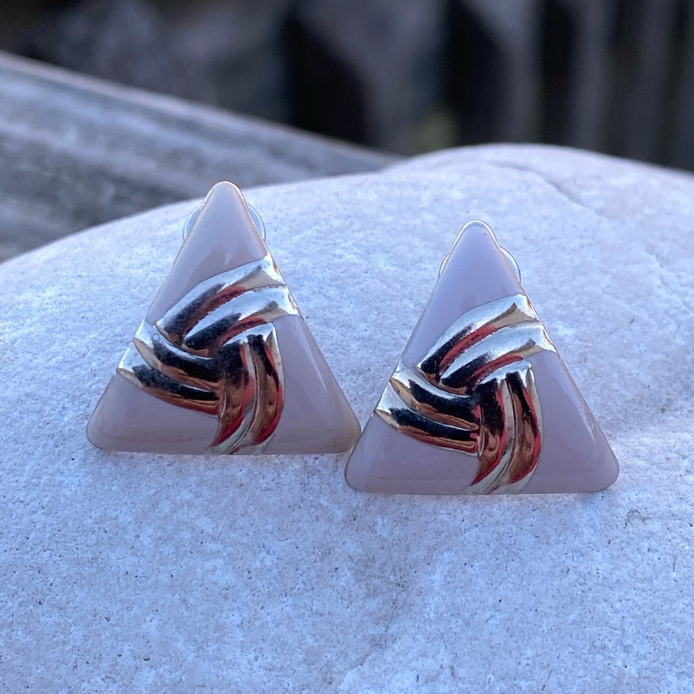Vintage 80’s triangle metal earrings Silver and light purple post earrings